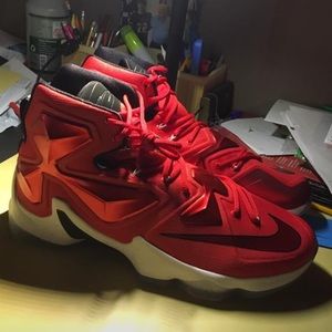 Brand New Lebron XIII (size 14)